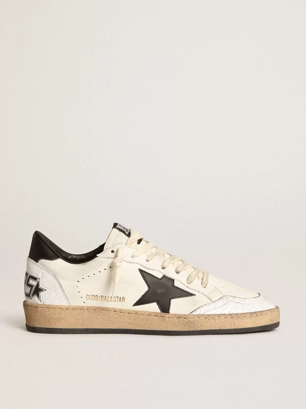 Flash Sale Golden Goose Ball Star Uomo in nappa bianca e stella nera