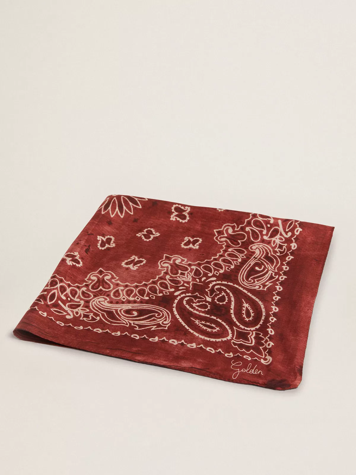 New Golden Goose Foulard bordeaux con motivo paisley