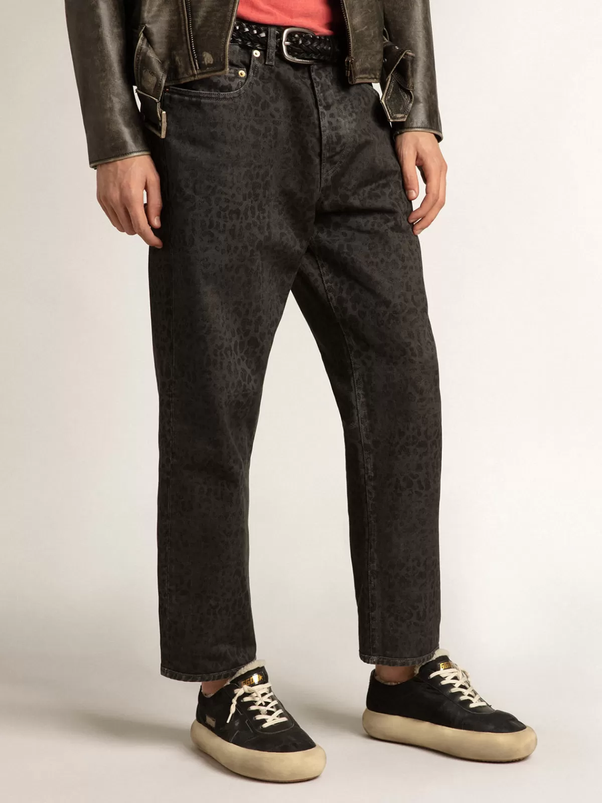 Discount Golden Goose Jeans grigio da uomo con stampa leopardo