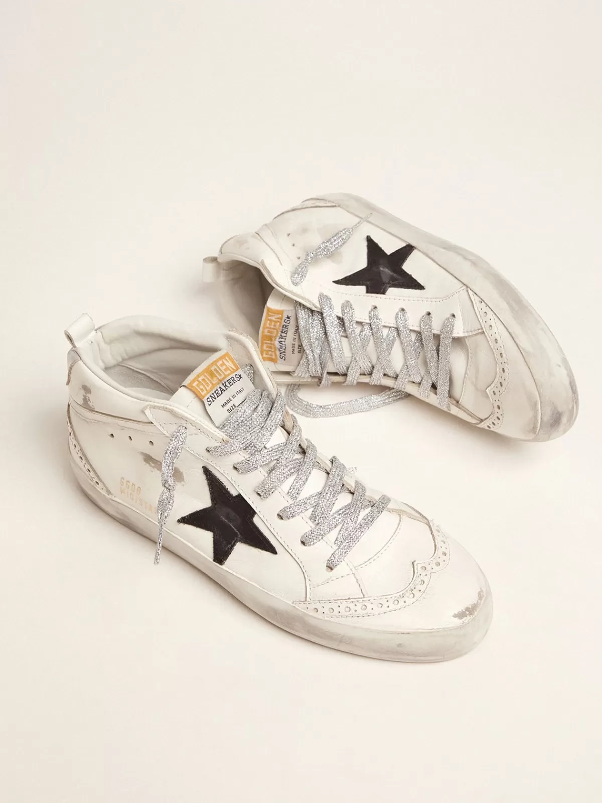 Shop Golden Goose Mid-Star Donna con talloncino laminato e lacci glitter