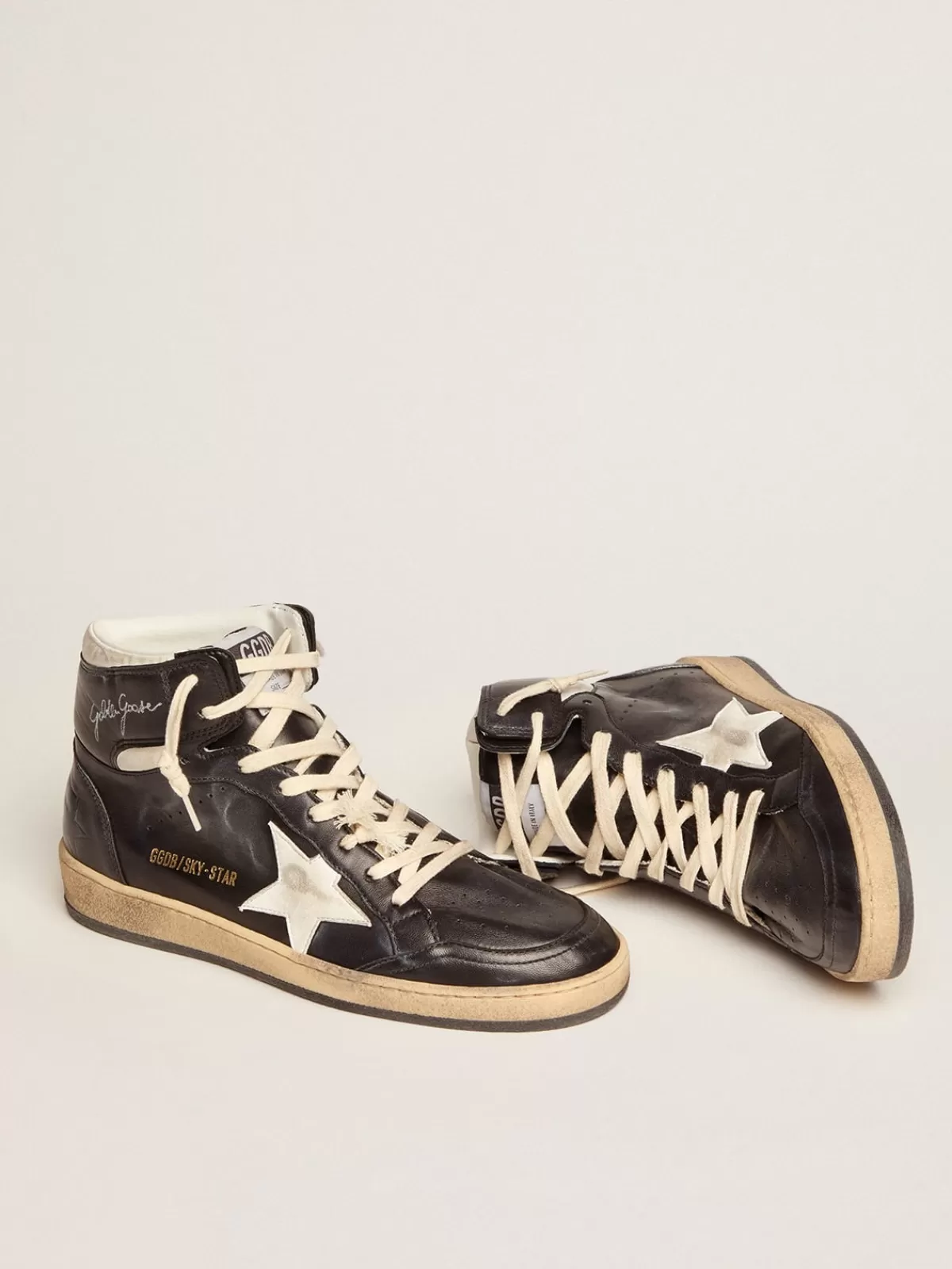 Online Golden Goose Sky-Star Donna in nappa nera con stella bianca