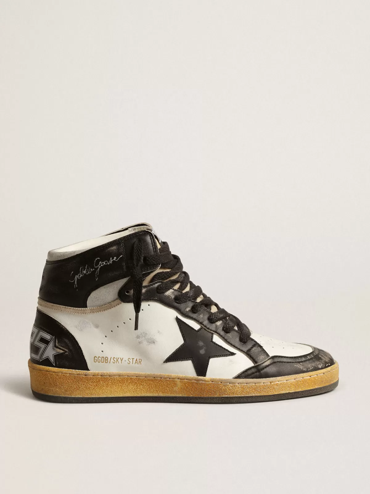 Cheap Golden Goose Sky-Star in nappa bianca con stella in pelle nera