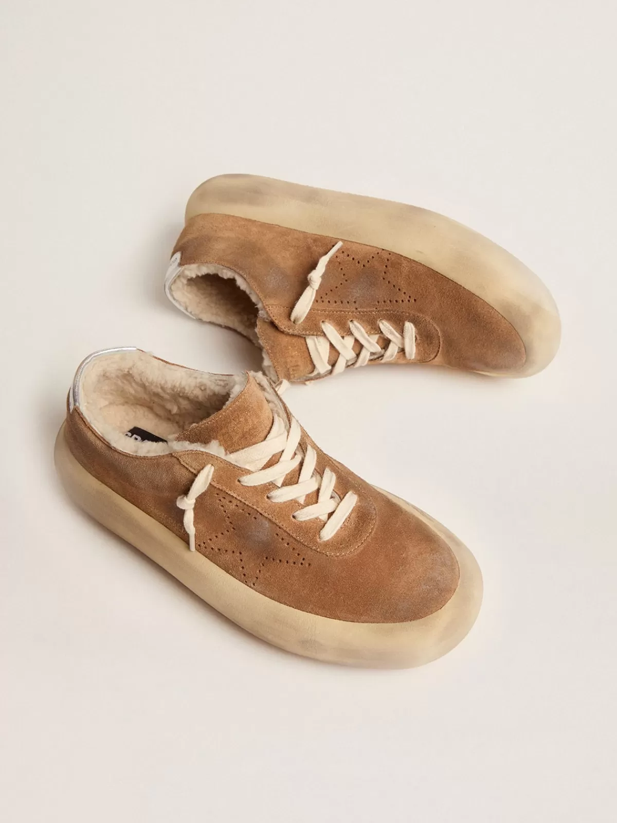 Hot Golden Goose Space-Star Uomo in suede tabacco e fodera in shearling