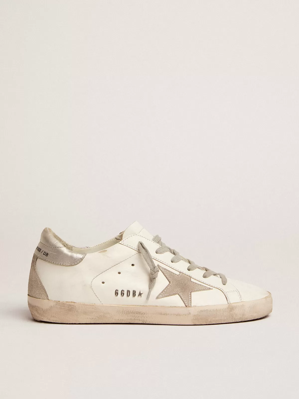 Best Sale Golden Goose Super-Star Donna con talloncino argentato e metal studs lettering