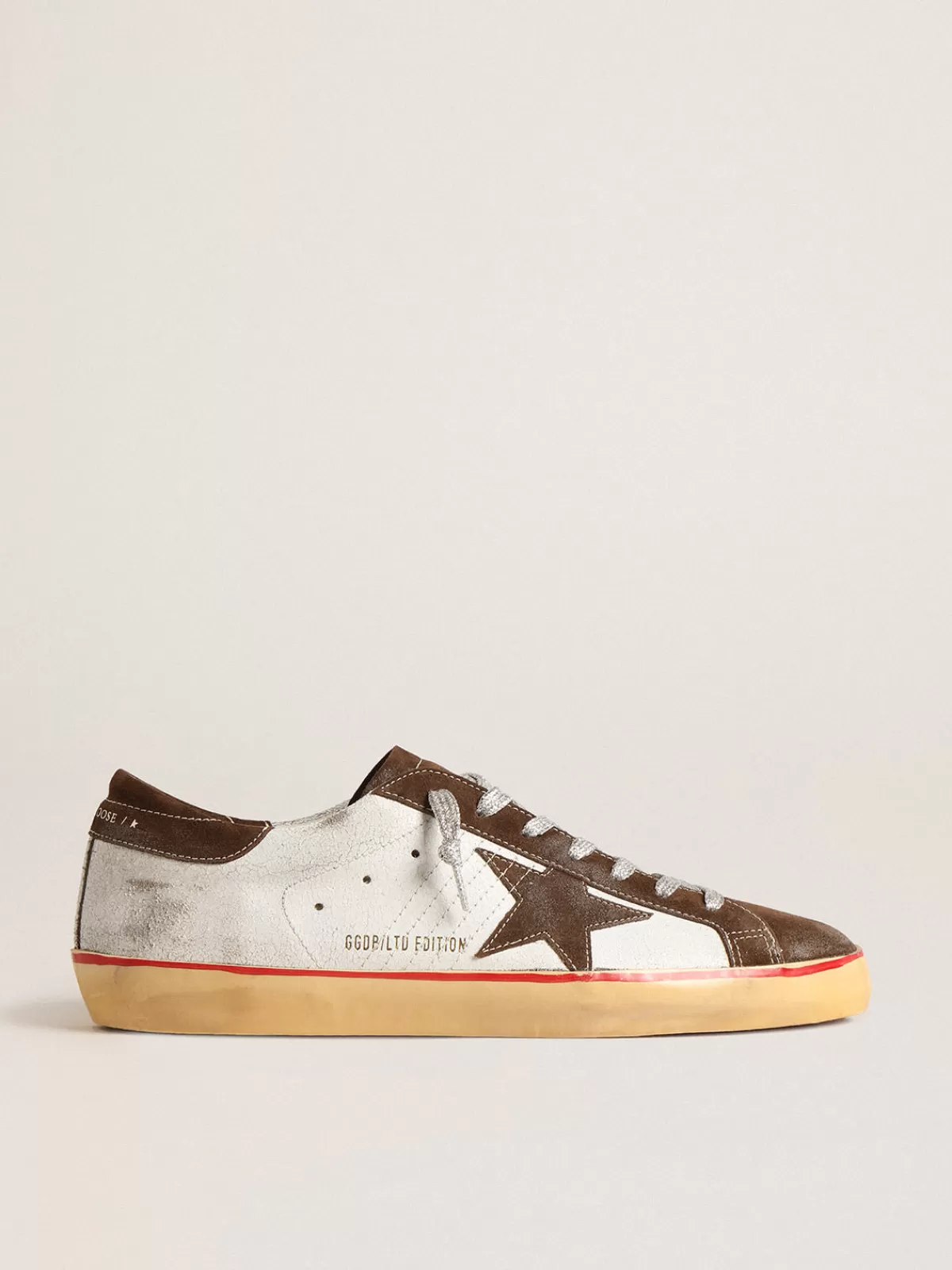 Fashion Golden Goose Super-Star LTD con stella e talloncino in suede marrone