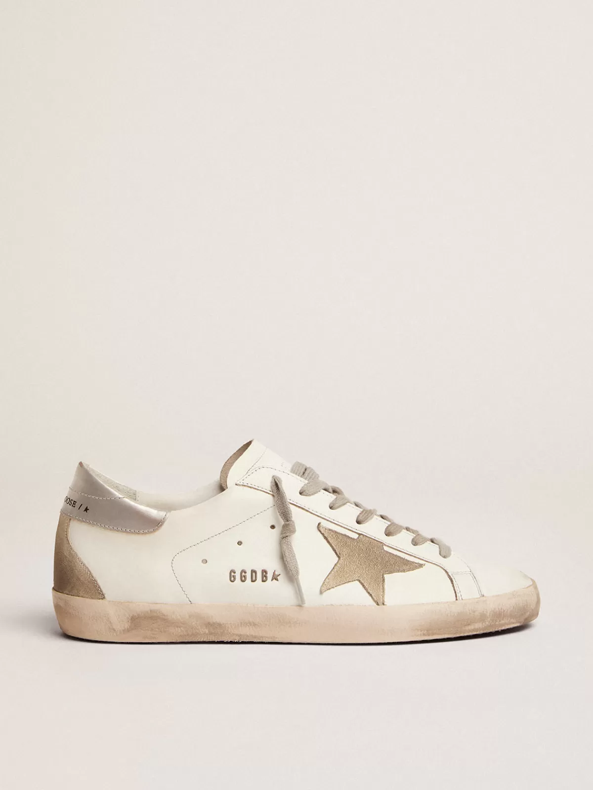 Cheap Golden Goose Super-Star Uomo con talloncino argentato e lettering