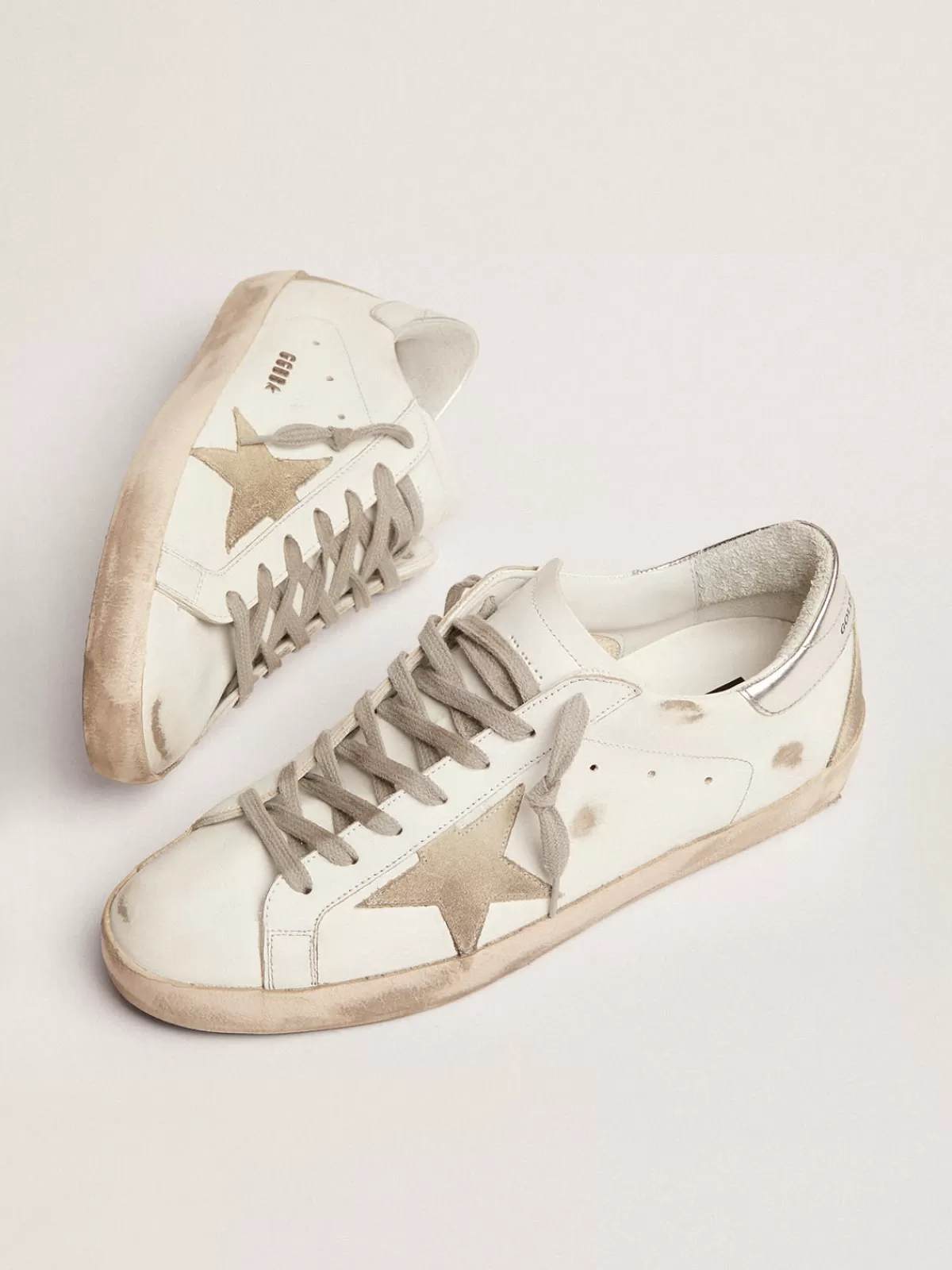 Cheap Golden Goose Super-Star Uomo con talloncino argentato e lettering