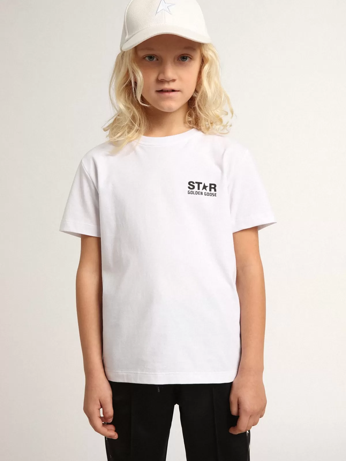 Best Golden Goose T-shirt bianca con logo e stella neri a contrasto