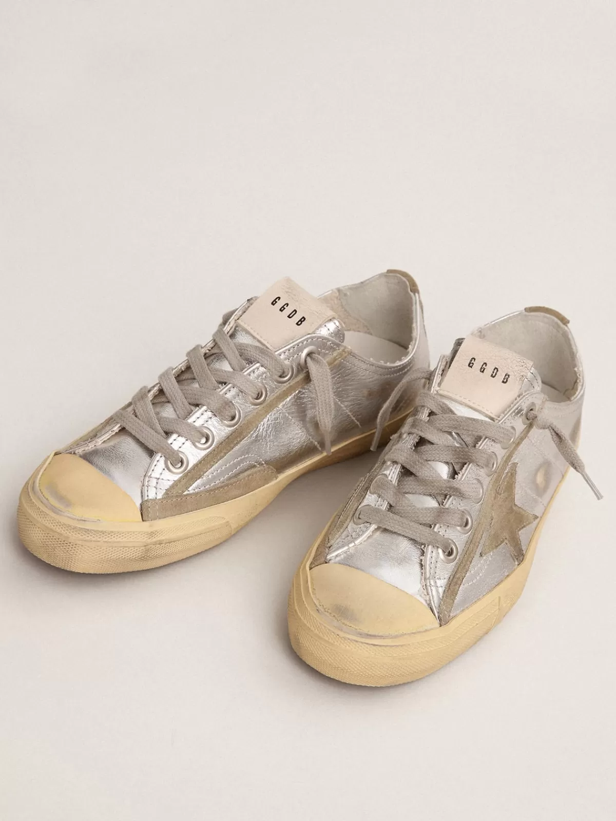 Best Golden Goose V-Star Donna LTD in pelle laminata argento