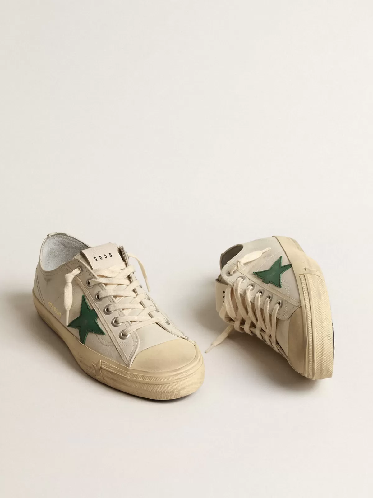 Cheap Golden Goose V-Star in pelle lucida con stella in pelle verde